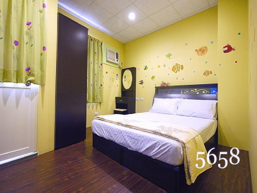 Hua Qiao De Jia Apartment Donggang Bagian luar foto